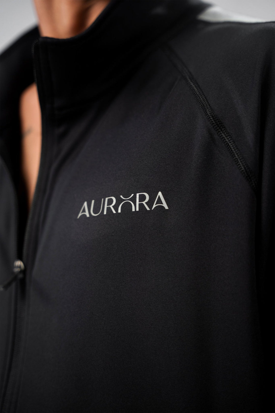 Black Dual Tone Reflective Essential Tracksuit - Aurorafitsofficial