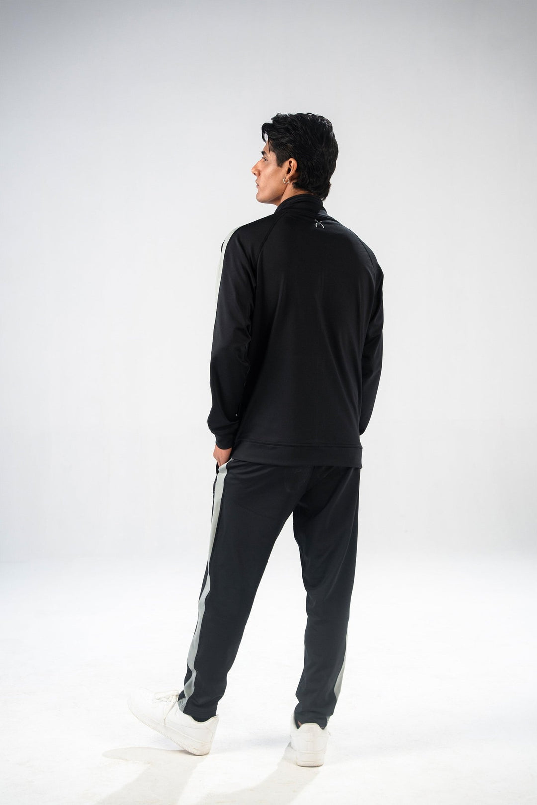 Black Dual Tone Reflective Essential Tracksuit - Aurorafitsofficial