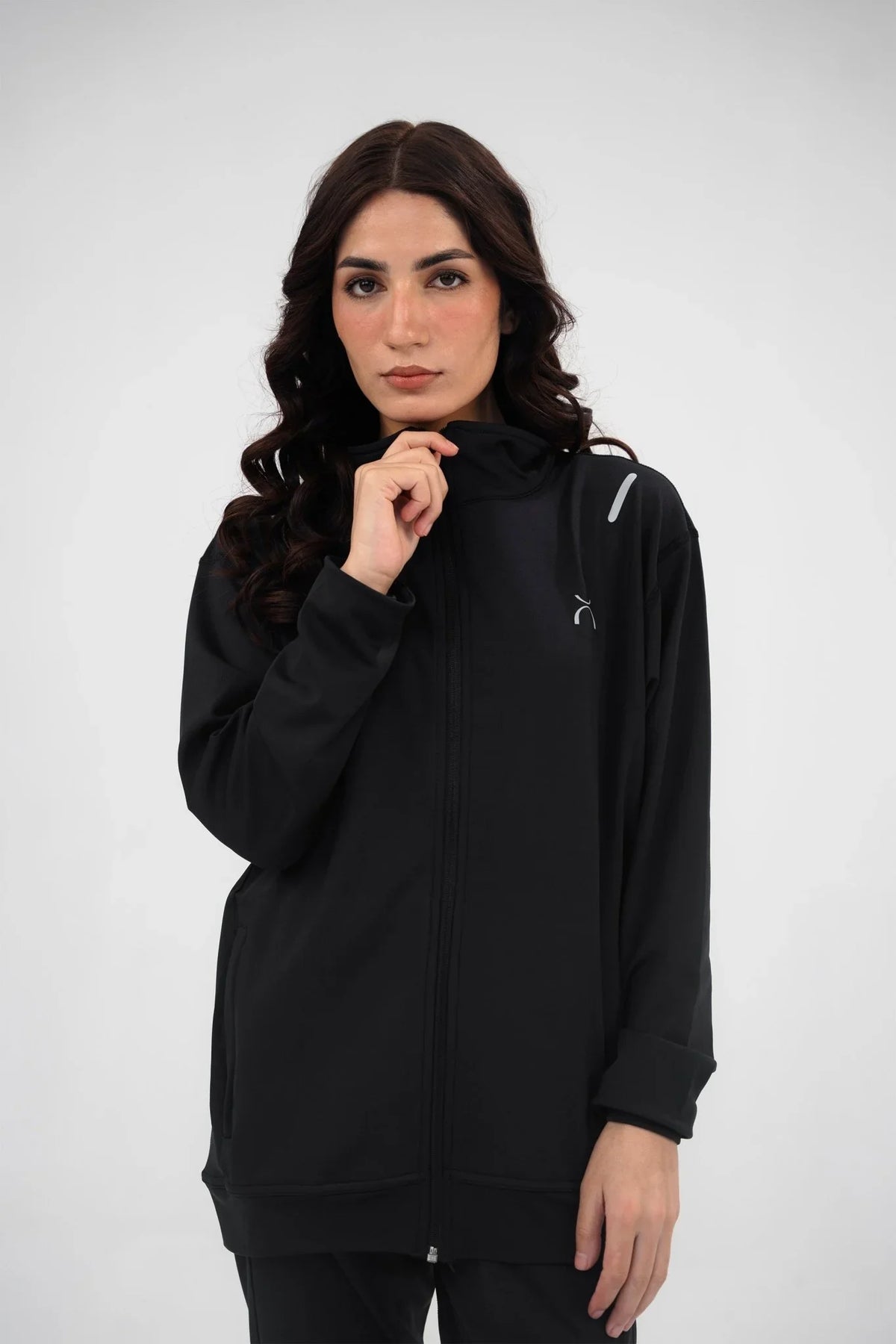 Women Black Reflective Essential Tracksuit - Aurorafitsofficial