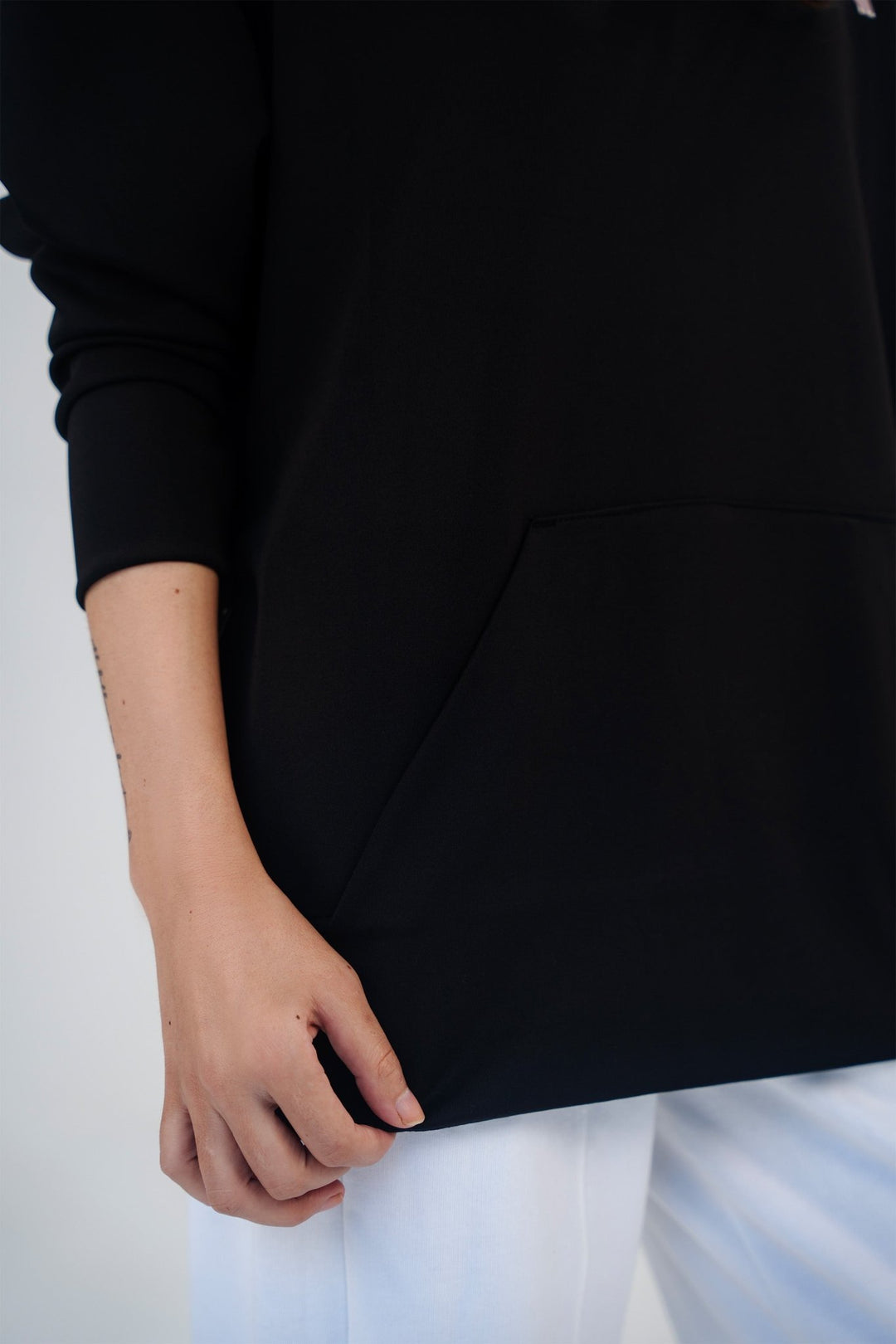 Women Black Core Performance Hoodie - Aurorafitsofficial