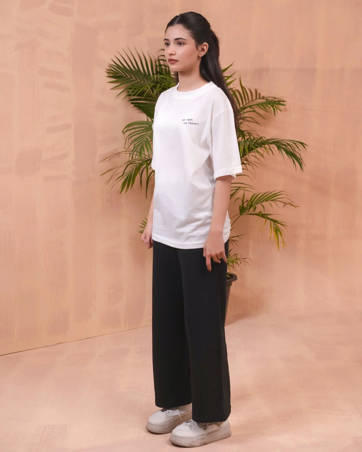 Classic Graphic Tee - Aurorafitsofficial