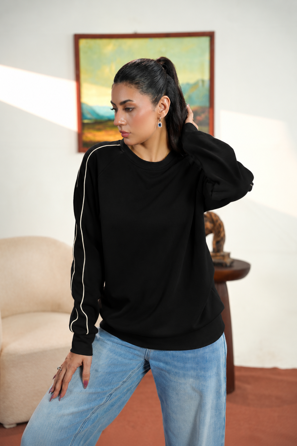 Women Contrast Trim Sweatshirt