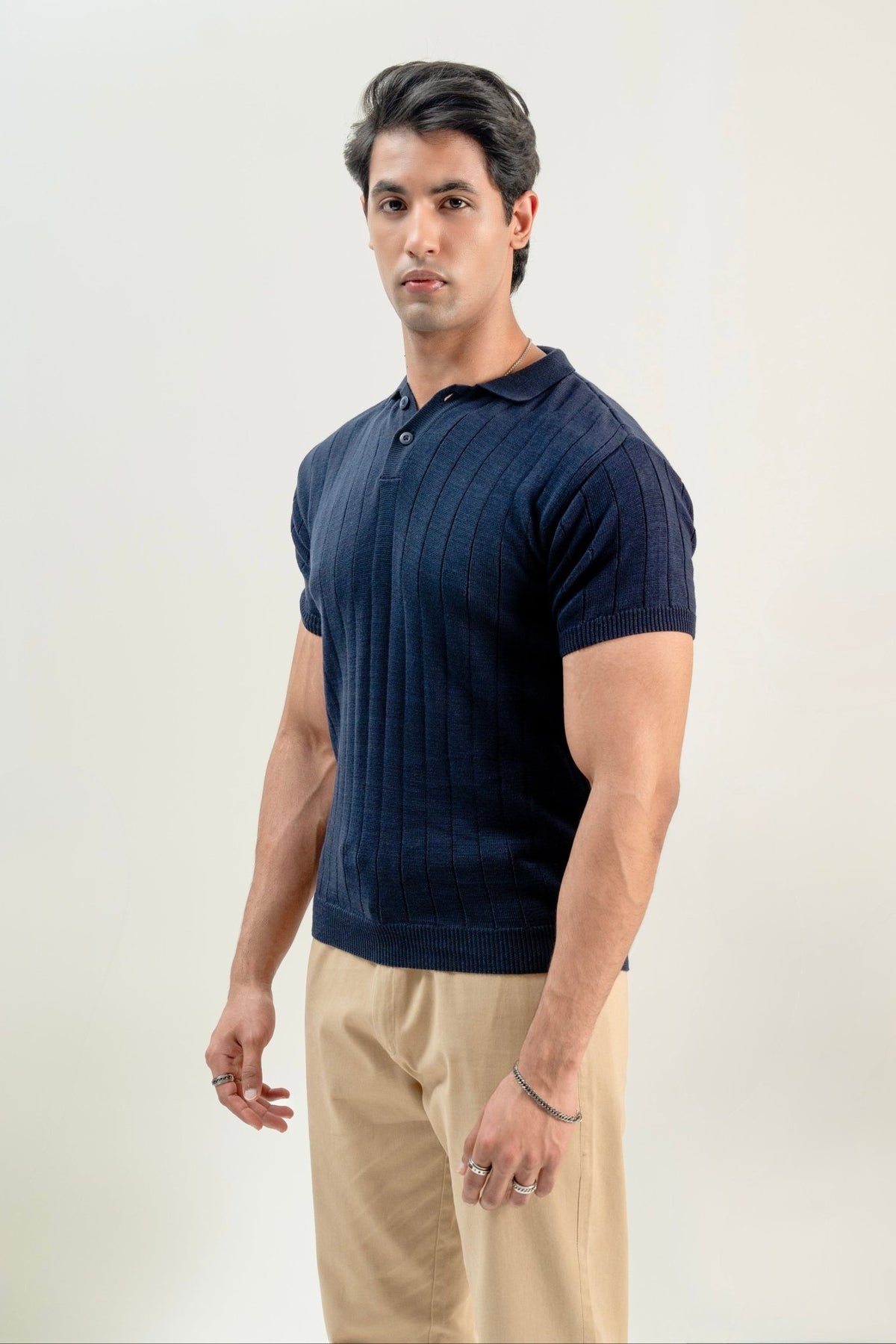 model2
Linear Knit Polo - Aurorafits Official