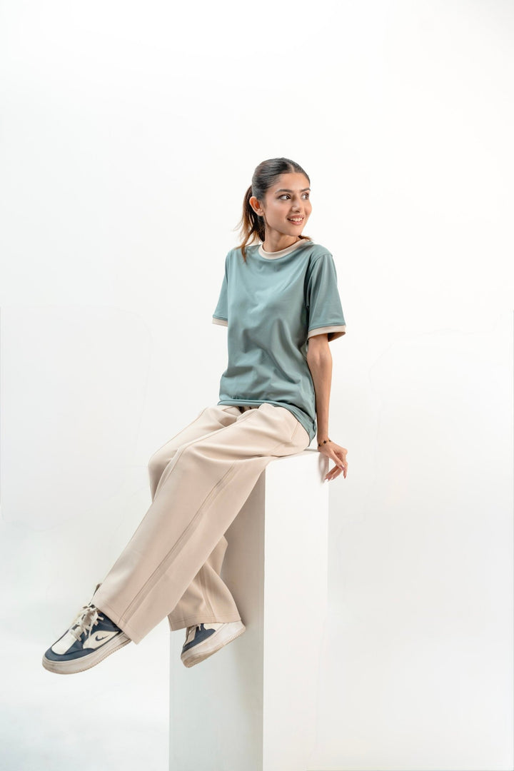 Women Contrast Trim Tee - Aurorafits Official